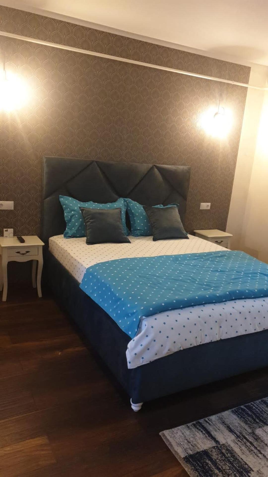 Laguna Apartament, Romania