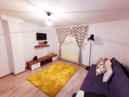 105500 Apartment, Buşteni, Romania