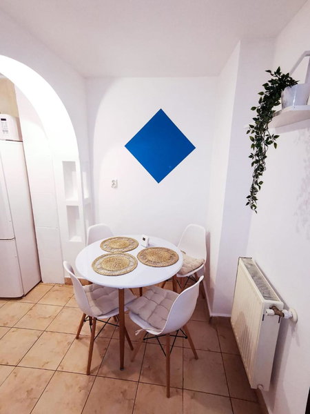 105500 Apartment, Buşteni, Romania