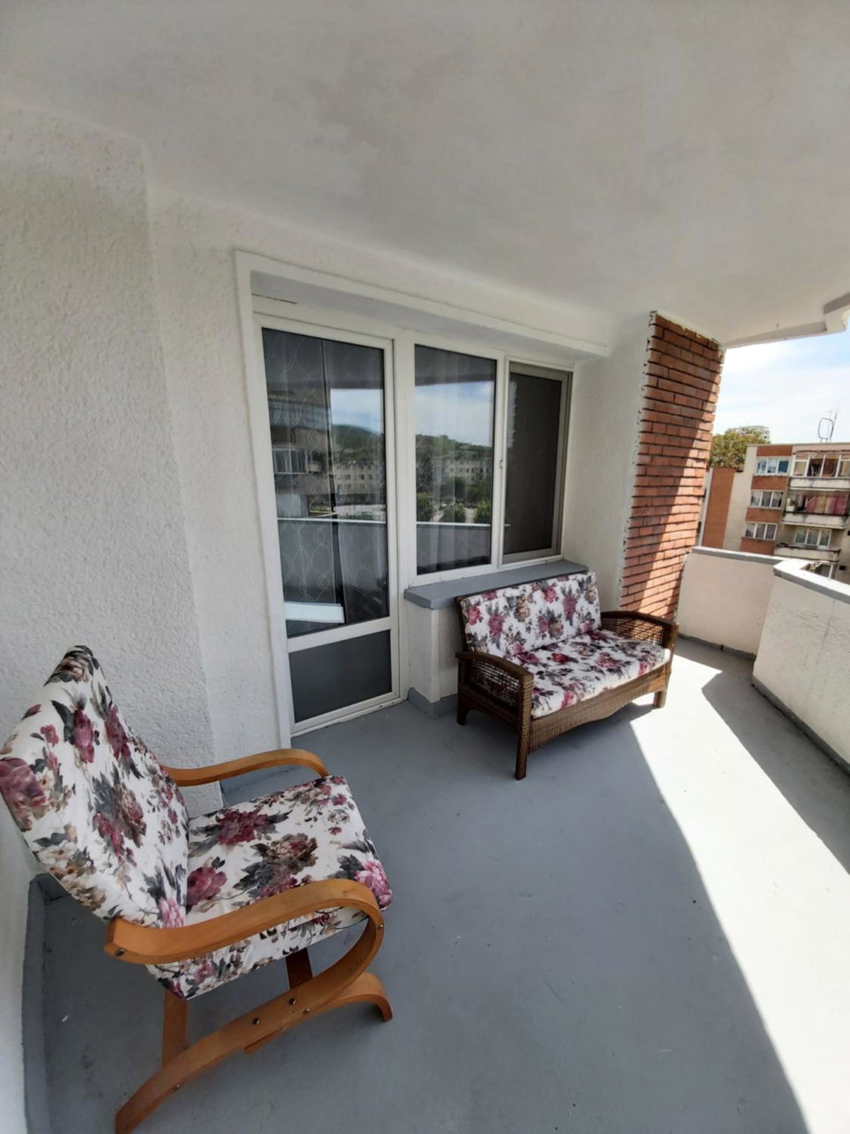 Chic Apartament, Romania