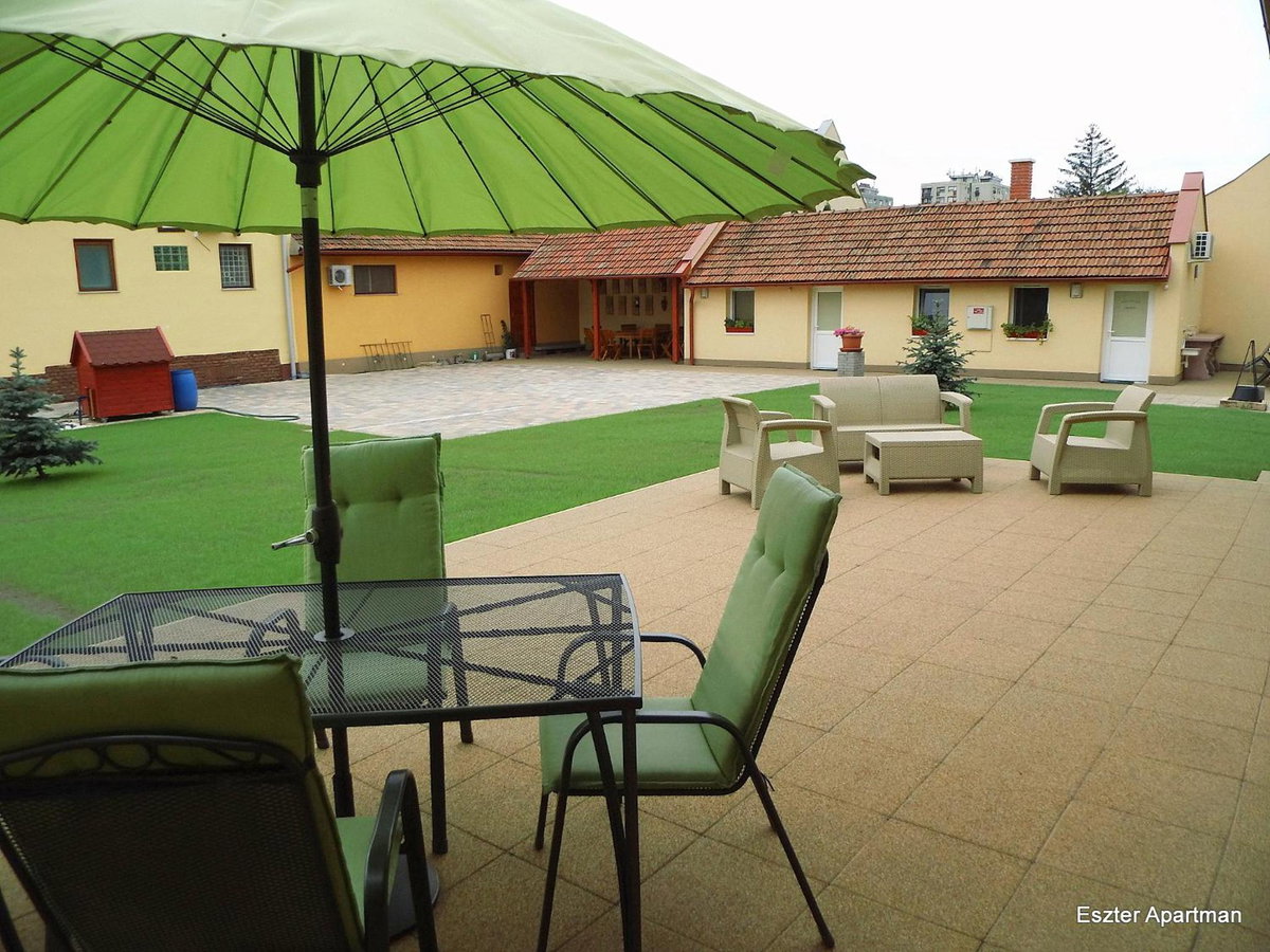 Eszter Apartman, Hungary