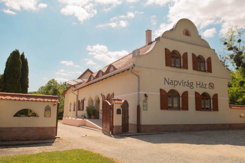 Napvirág-Ház, Zsira, Hungary
