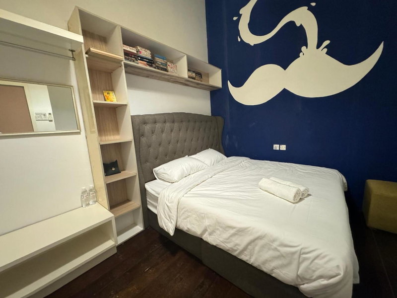 Moustachz Hauze , Georgetown, George Town, Malaysia