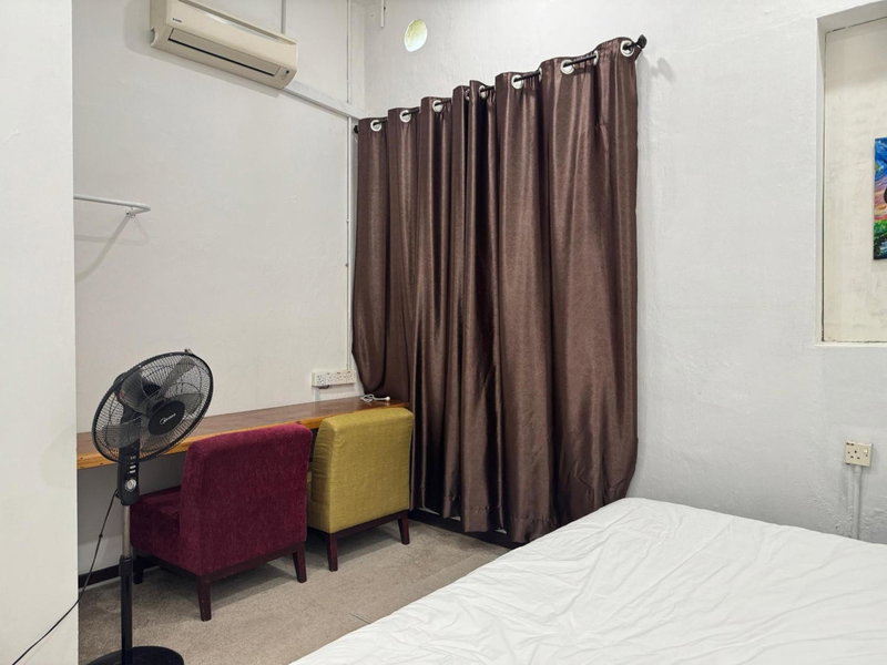 Moustachz Hauze , Georgetown, George Town, Malaysia
