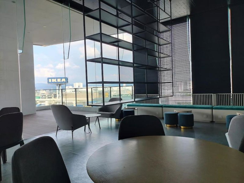 Continew 1BR High TRX Mall King Bed 100Mbps Wi-Fi, Kuala Lumpur, Malaysia