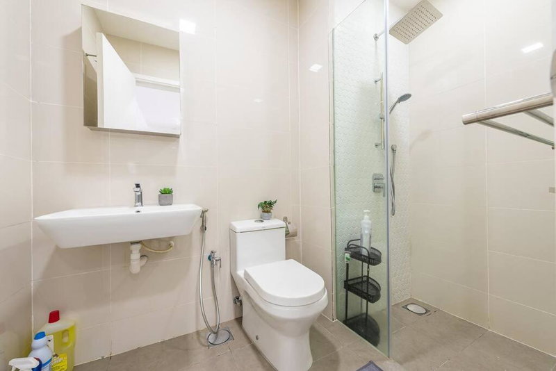 Continew 1BR High TRX Mall King Bed 100Mbps Wi-Fi, Kuala Lumpur, Malaysia