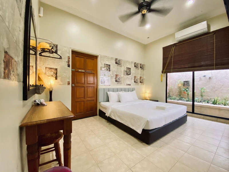 Ardour Lodge "B" Wing, George Town, Malaysia