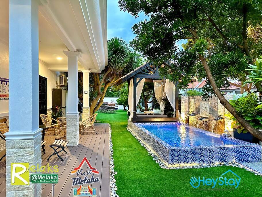 GardenHomeStay TownArea Karaok Mahjong PrivatePool By HeystayManagement, Malaysia
