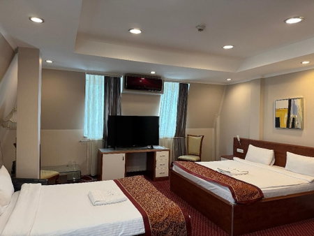 Hotel Royal, Pristina, Serbia
