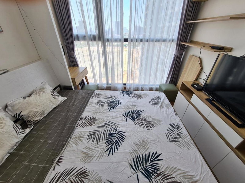Vincom Plaza Vinhomes Sky Lake Phạm Hùng Mỹ Đình, Hanoi, Vietnam
