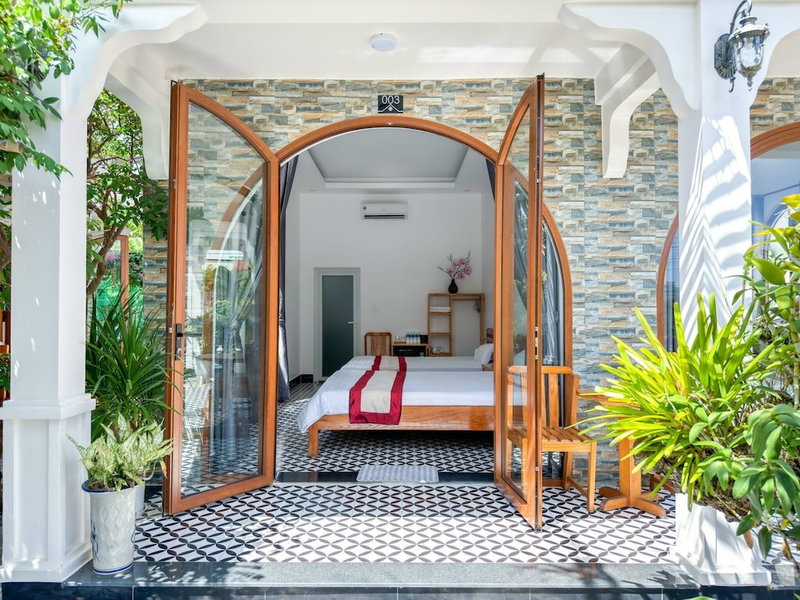 BA DUNG VILLA Coffee, Phu Quy, Vietnam