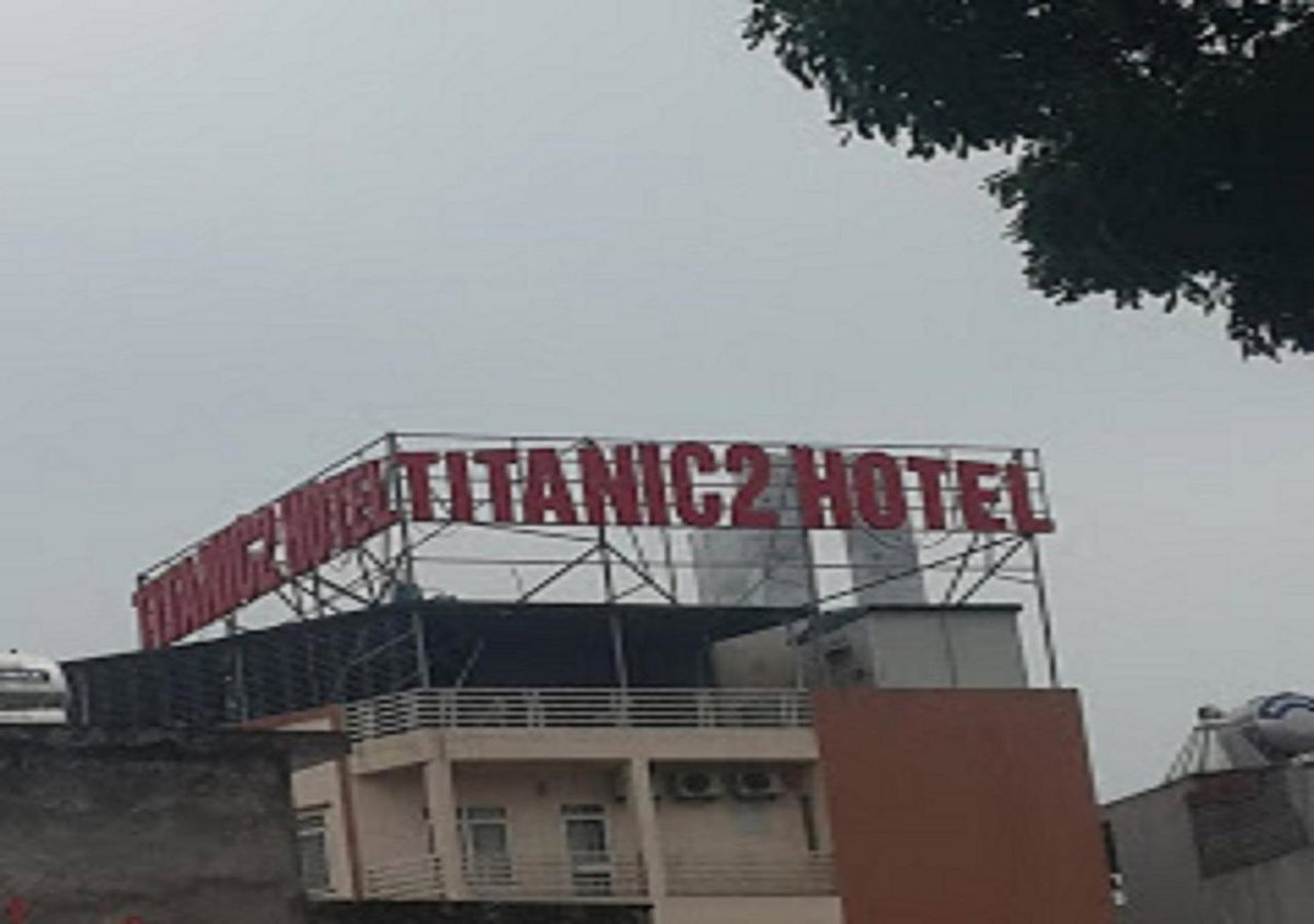 Titanic 2 Hotel, Vietnam