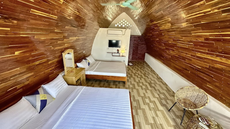 Hoa Loi Resort, Song Cau, Vietnam