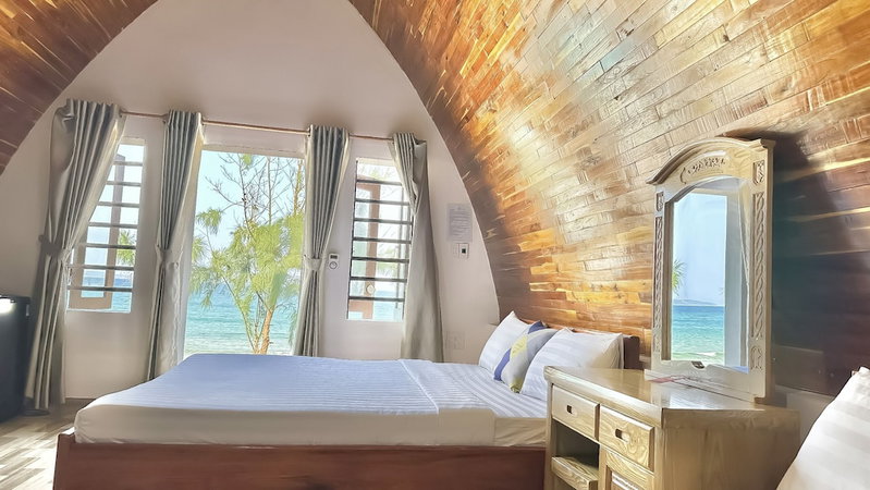 Hoa Loi Resort, Song Cau, Vietnam