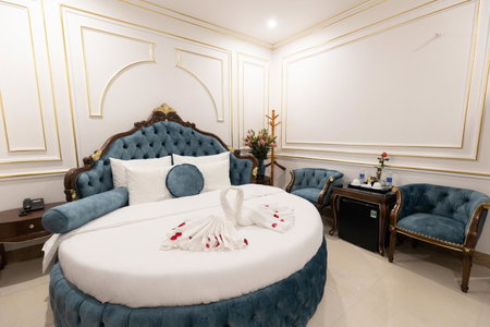 Royal Hotel Sài Đồng - Long Biên, Hanoi, Vietnam