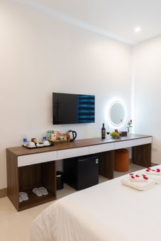 Royal Hotel Sài Đồng - Long Biên, Hanoi, Vietnam