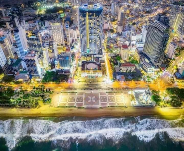 Luxury Seaview Panorama Nha Trang by Luna, Nha Trang, Vietnam