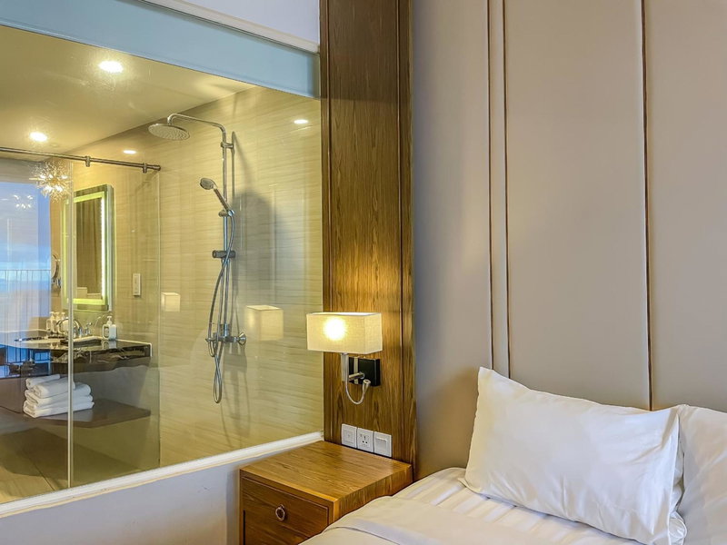 Luxury Seaview Panorama Nha Trang by Luna, Nha Trang, Vietnam