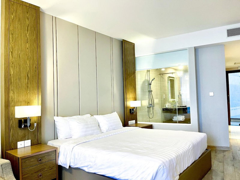 Luxury Seaview Panorama Nha Trang by Luna, Nha Trang, Vietnam