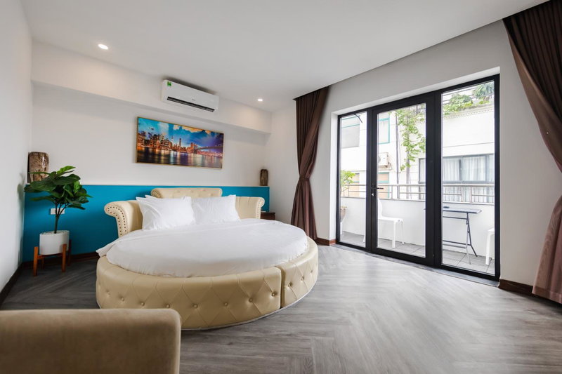 Night Hotel, Hanoi, Vietnam