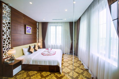 Grand Hotel, Hòa Bình, Vietnam