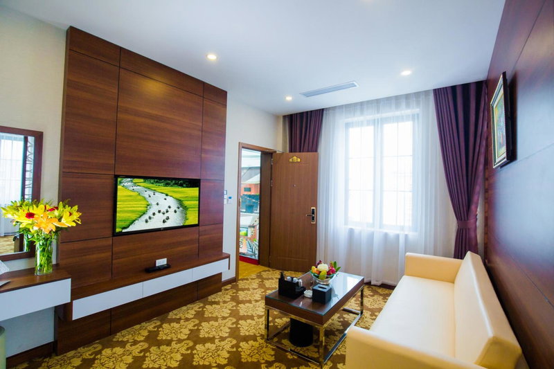 Grand Hotel, Hòa Bình, Vietnam