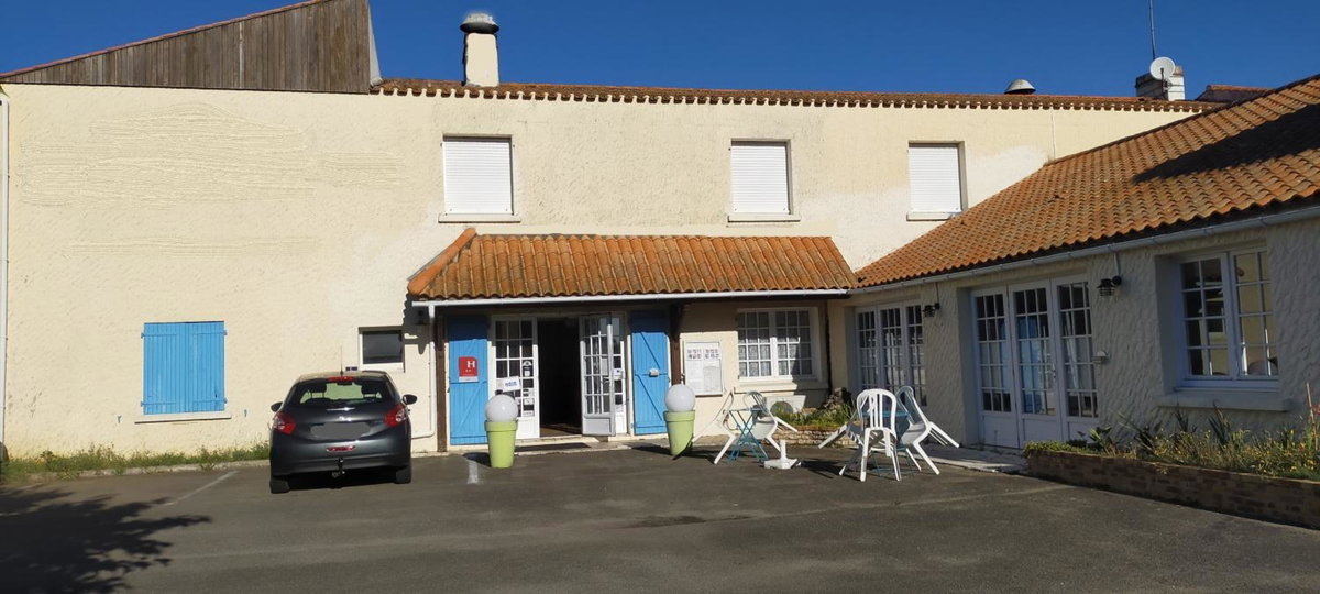 Hotel · Hotel La Chaumière, Saint-Jean-de-Monts