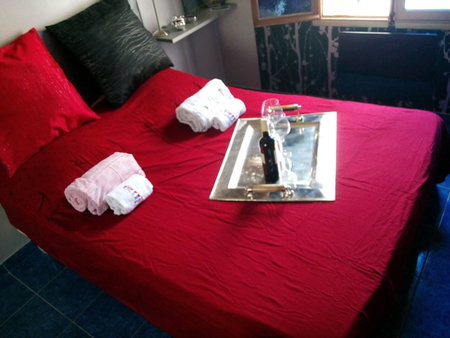 Patrick&Pierre Bed and Breakfast Nîmes, Nîmes, France