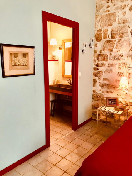 Le trente trois, Uzès, France