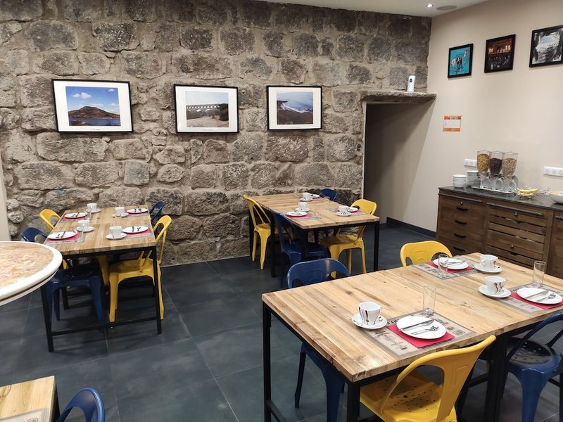 Logis Hotel Yseria - Historical Center, Agde, France