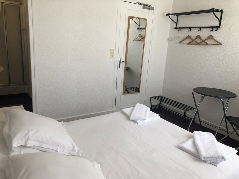 Auberge de la Croix Blanche, Marcilly-en-Villette, France