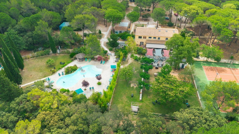 La Villa Vicha, The Originals Relais, Aubais, France
