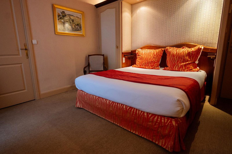 Cit'Hotel Sphinx - Hotel, Montélimar, France