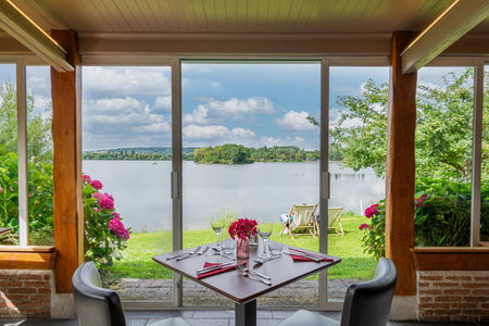 Eden Park Hotel Restaurant, Pont-lʼÉvêque, France