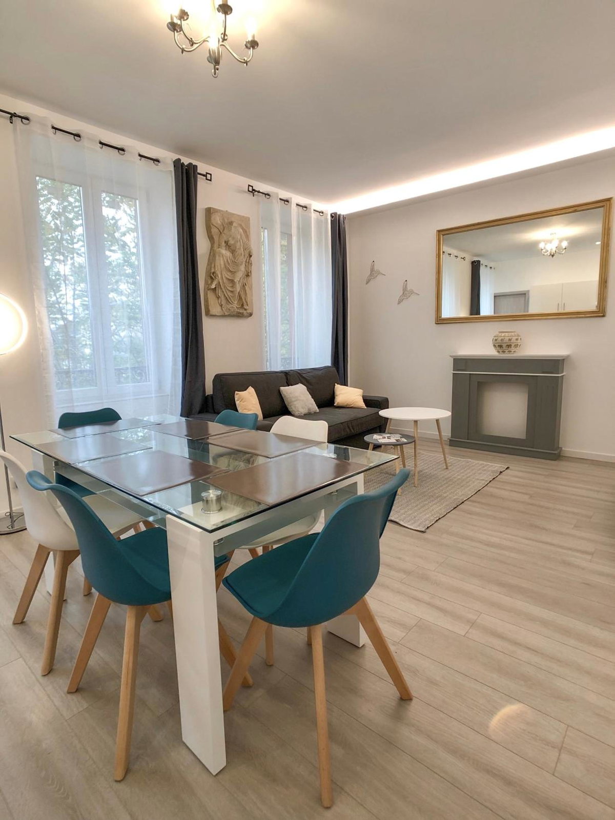 Deluxe Design - City Center Cosy Apartments, France