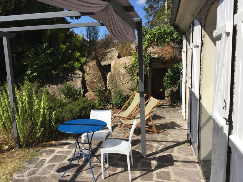 La maison du lac, Auvers-sur-Oise, France