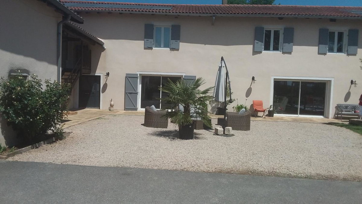 Hotel · L'Orée du Bois Bettu, Belleville-en-Beaujolais