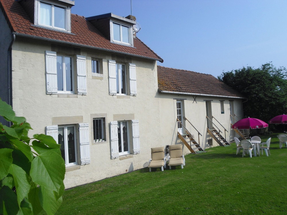 Hotel · Les 4 Saisons, Graye-sur-Mer