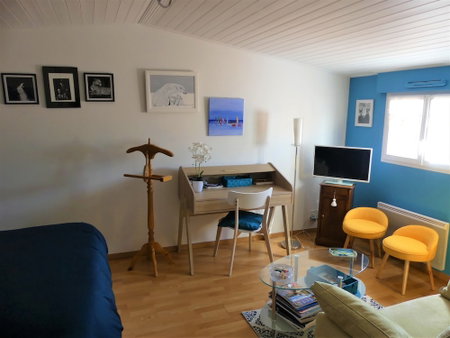Chambre d'hôte Blanche Pierre B&B, Le Perrier, France