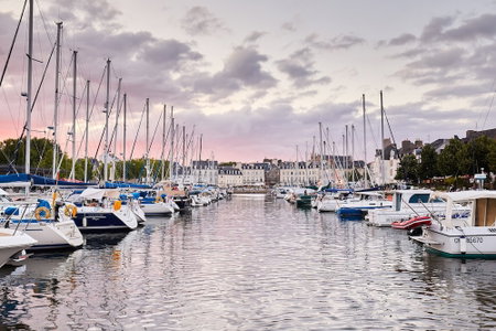 Appart Hôtel & Spa La Villa Du Port, Vannes, France