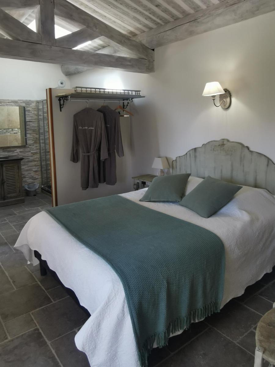 Hotel · La petite plaine, Clansayes