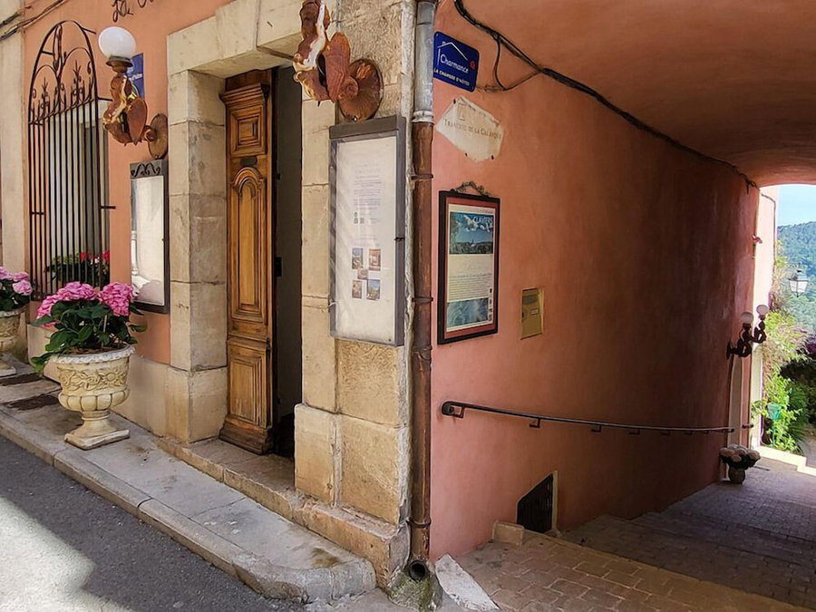 La Belle Histoire, Claviers, France