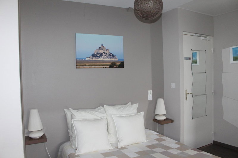 Aux Chambres du Mont, Huisnes-sur-Mer, France