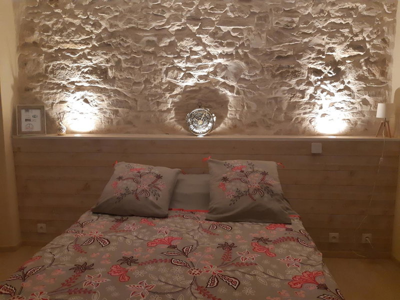 Suite Privée Bed and Breakfast, Nîmes, France