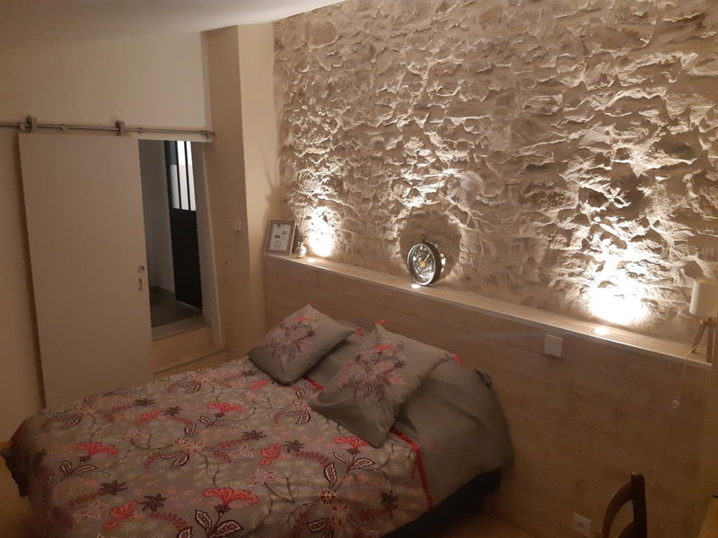 Suite Privée Bed and Breakfast, Nîmes, France