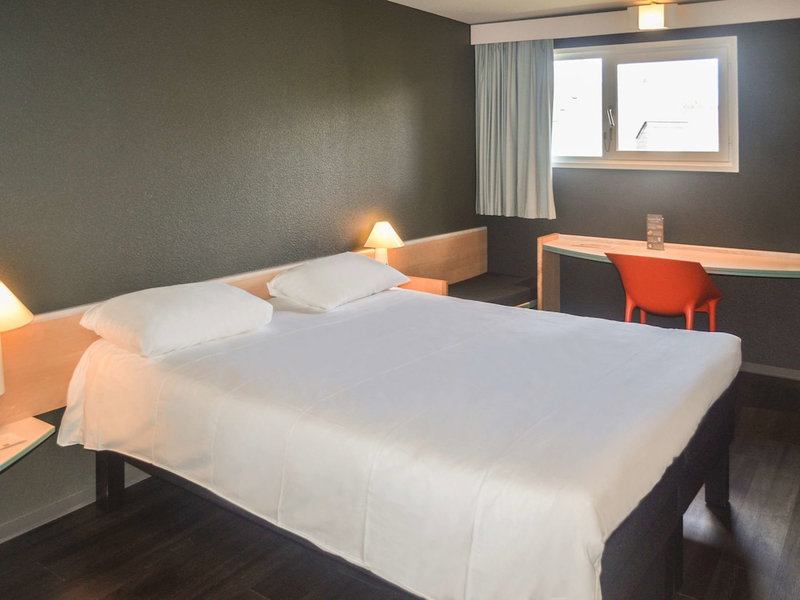 ibis Rennes Beaulieu, Cesson-Sevigne, France