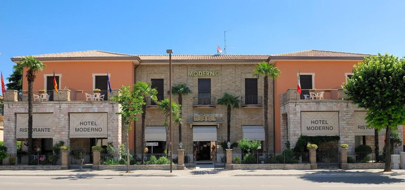 Hotel Moderno, Assisi, Italy