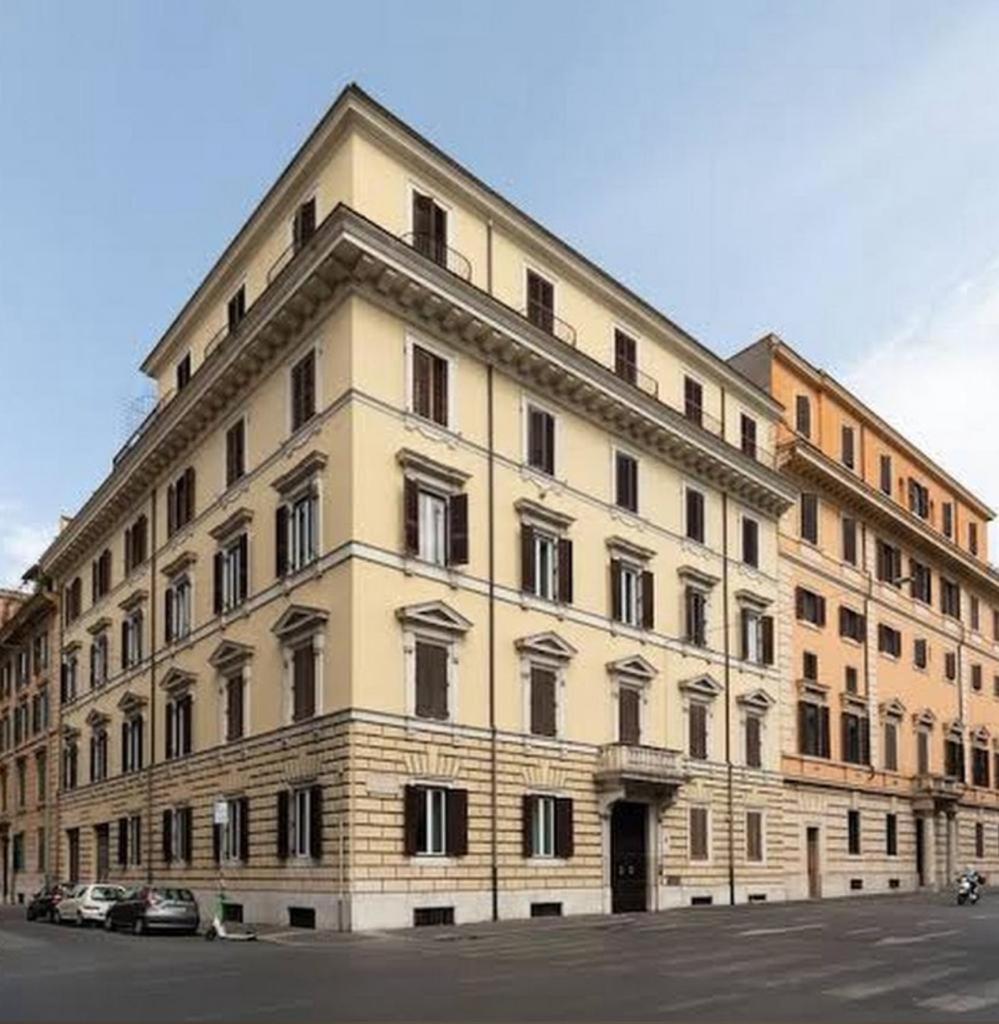 Adelaide Suite Dreams, Italy