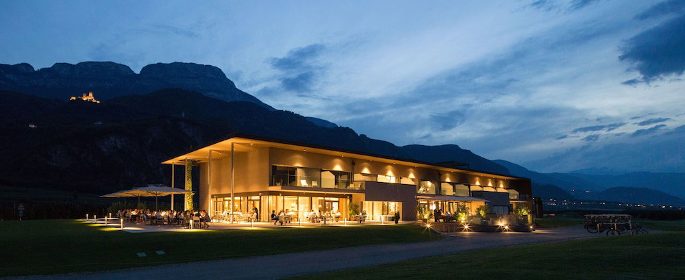 The Lodge Hotel, Italy