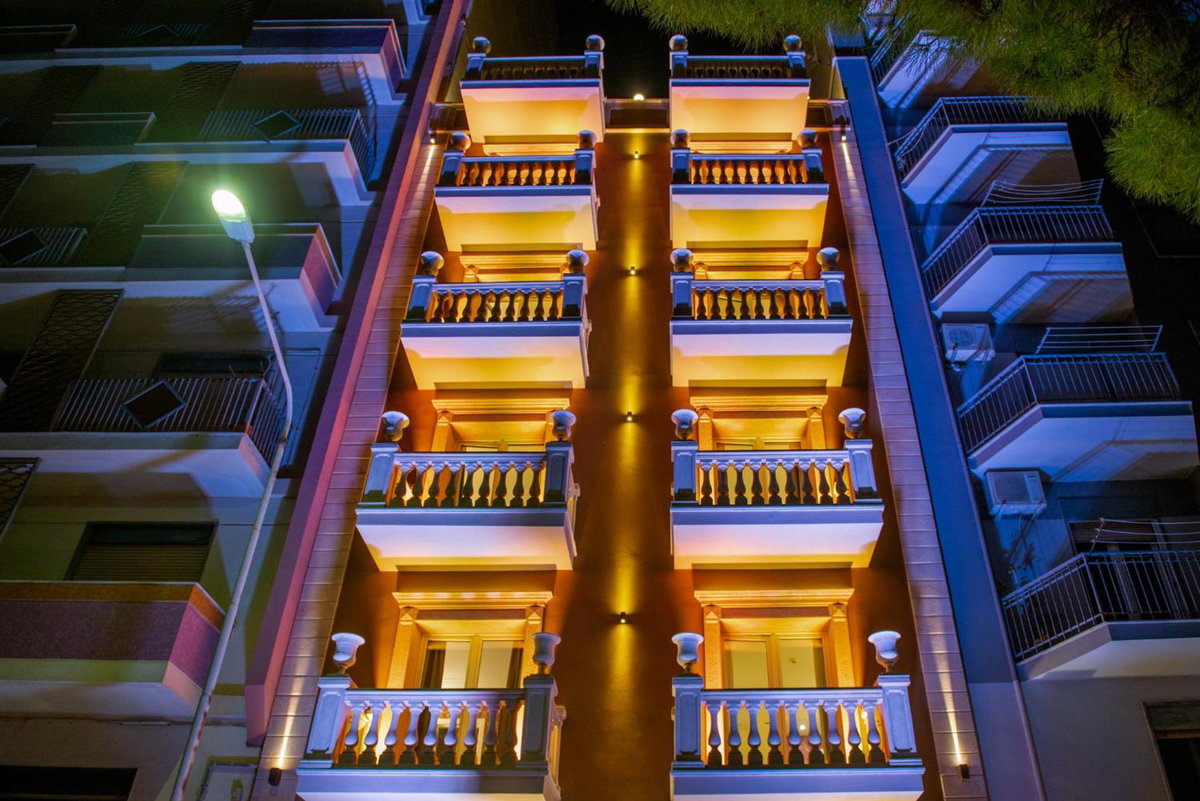 La Paloma Blanca Hotel, Italy